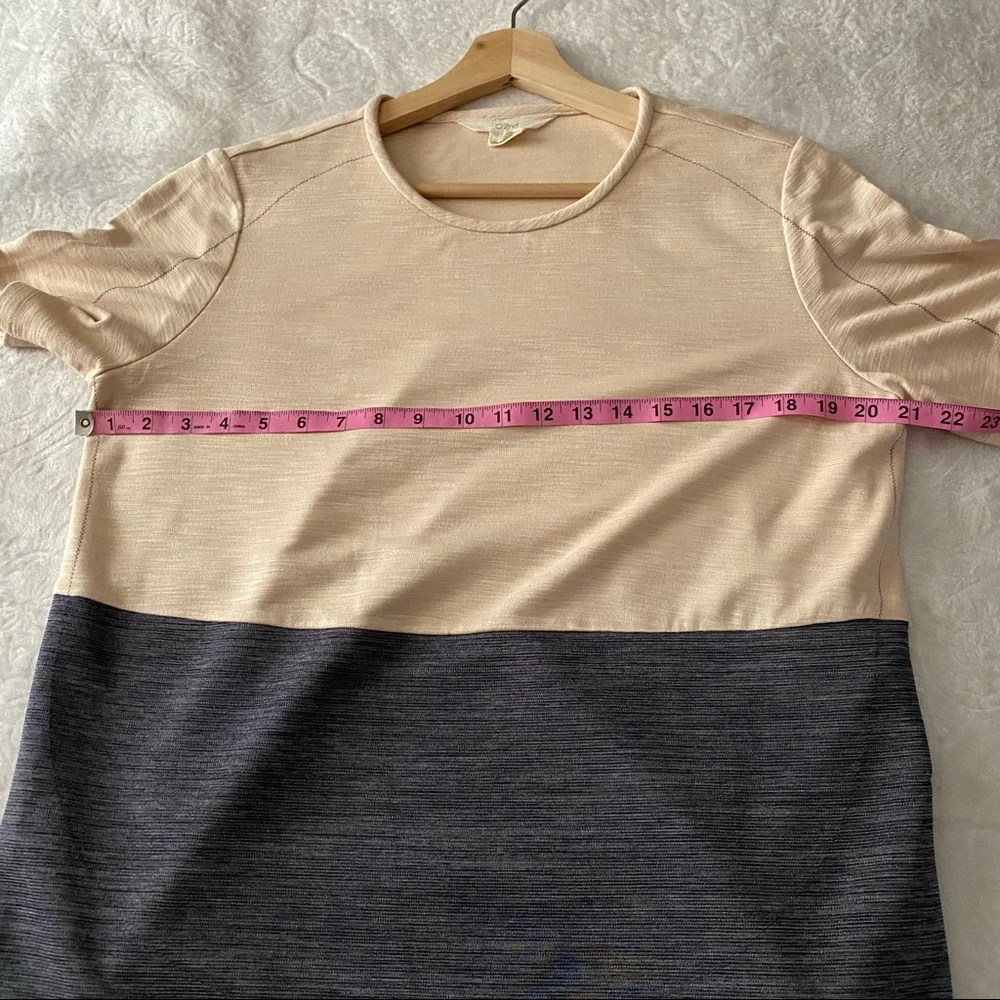 O’2nd Two Toned Top - Picture 5 of 7